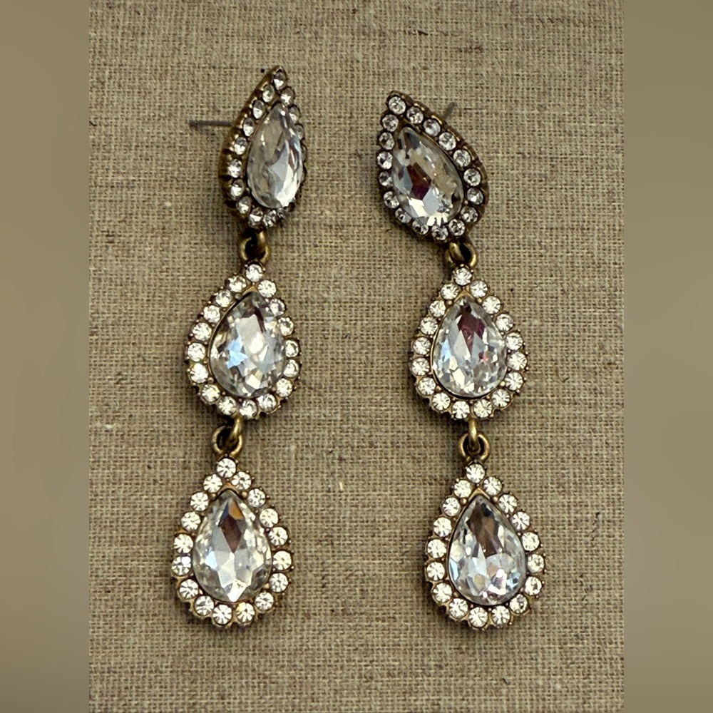 💛LOREN HOPE EARRINGS💛